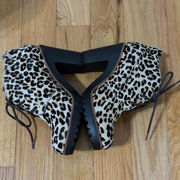 🌻Never Worn Sperry Princetons Top sider lace up booties with leopard Fur - Picture 6 of 14